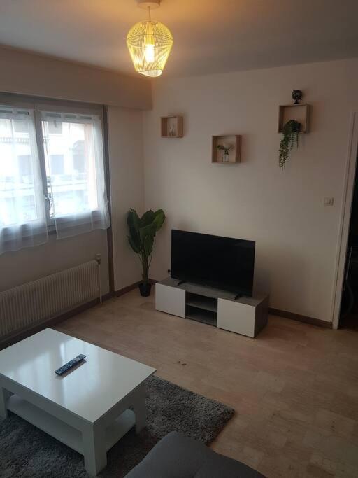 Magnifique T2 Au Centre Ville Клюз Екстериор снимка